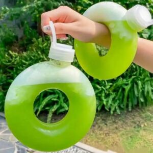 Bracelet-shaped pet plastic water bottle; capacity 400ml - 800ml