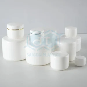 Round PP plastic cream jar; capacity 30ml - 100ml